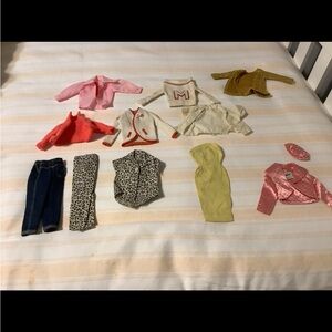 Vintage Barbie 19660s clothing bundle